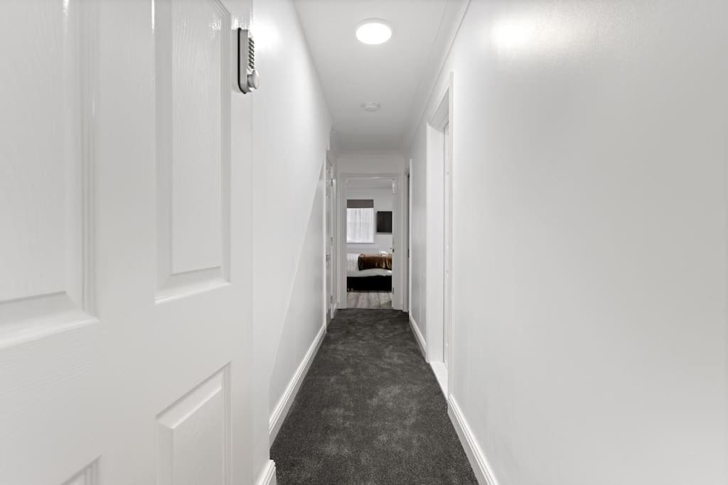 Stylish Studio room in Mill Hill - Housity