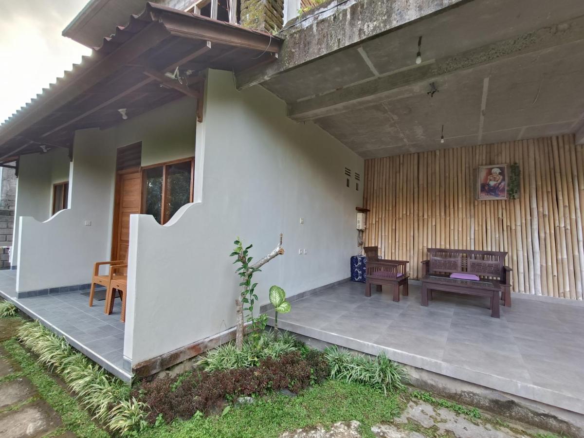 Made Oka Budget Room - Housity