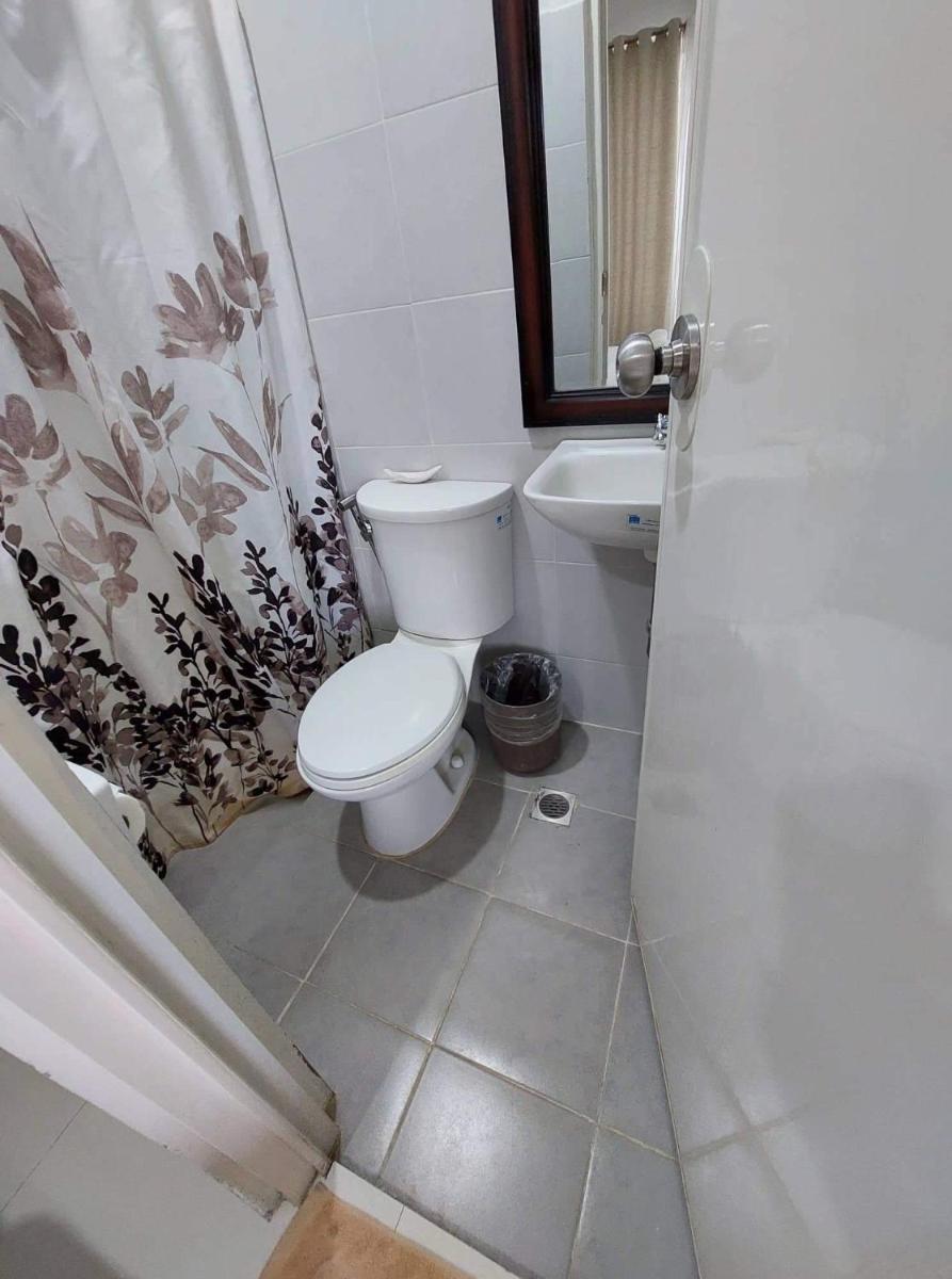 A cozy studio unit 912 - Housity