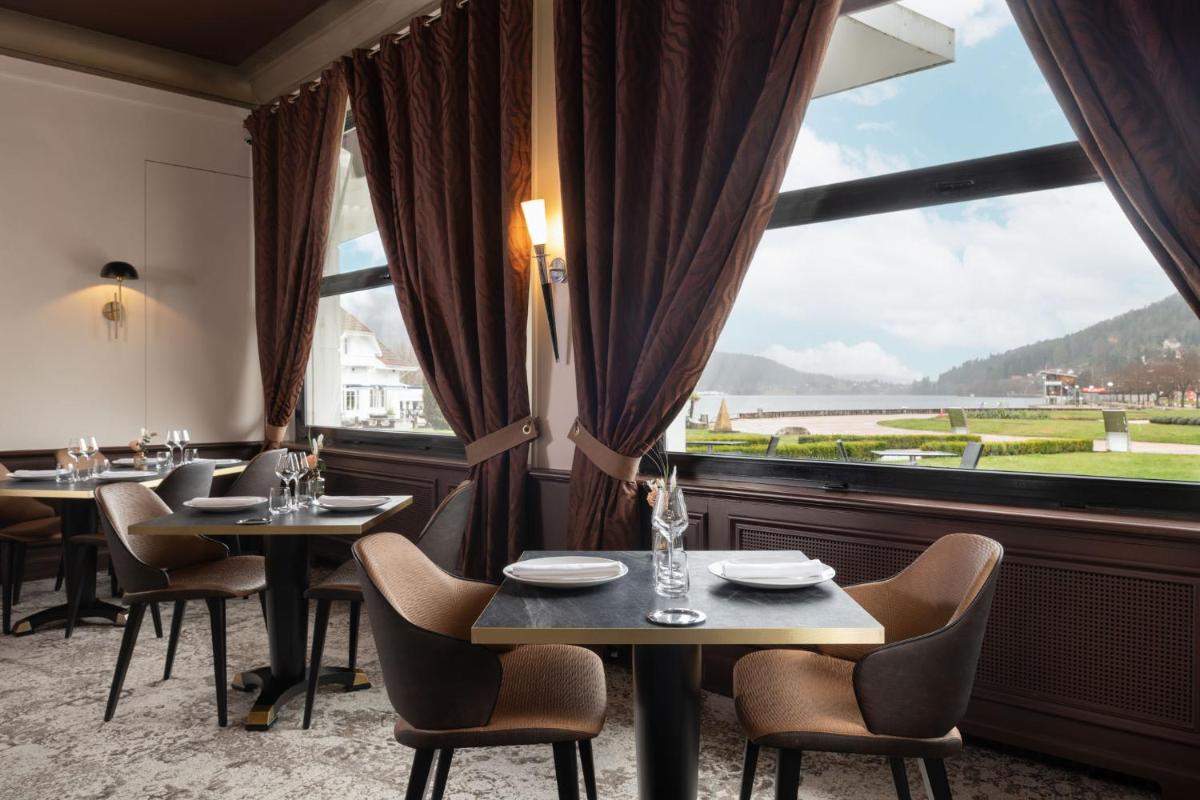 Vue générale sur la montagne ou vue sur la montagne depuis l'hôtel