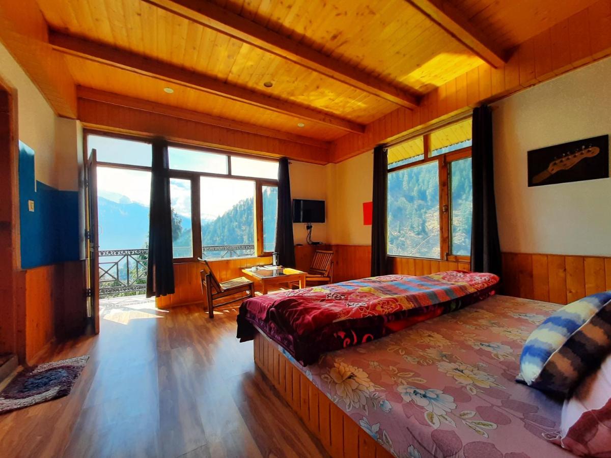 Suitetrails - The East Ridge Cottage by Atrangiz Stays