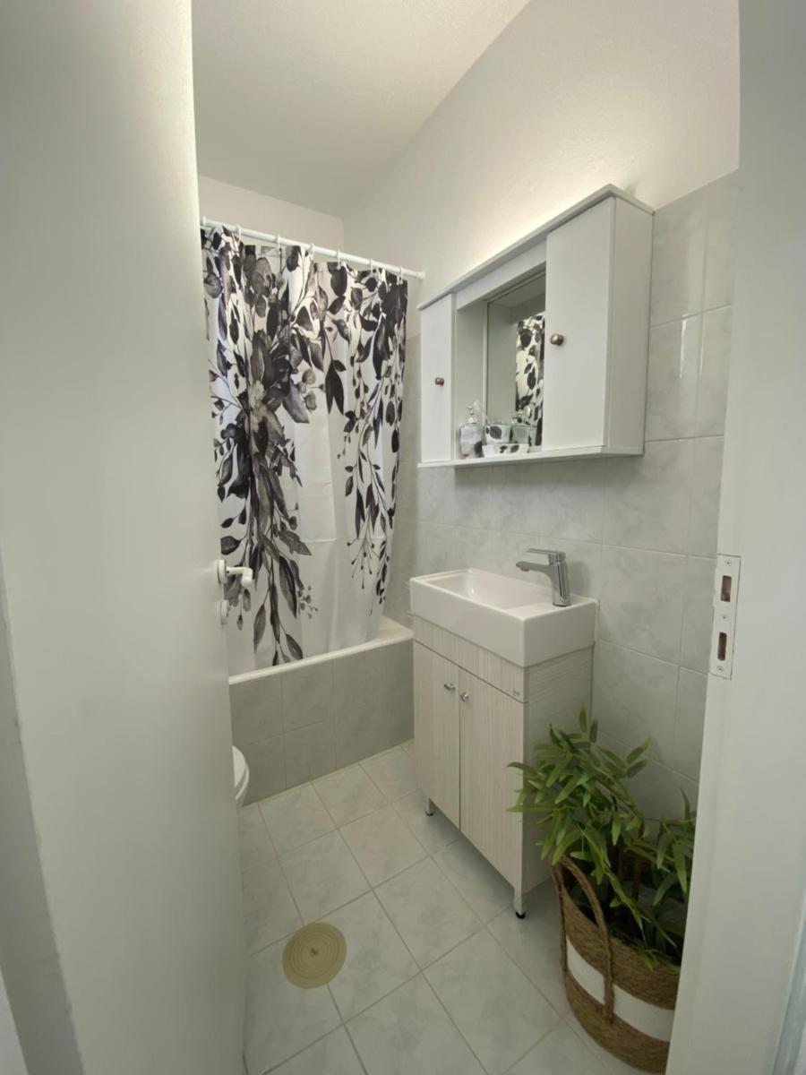 Noufaro rooftop-sea view apartment - Housity