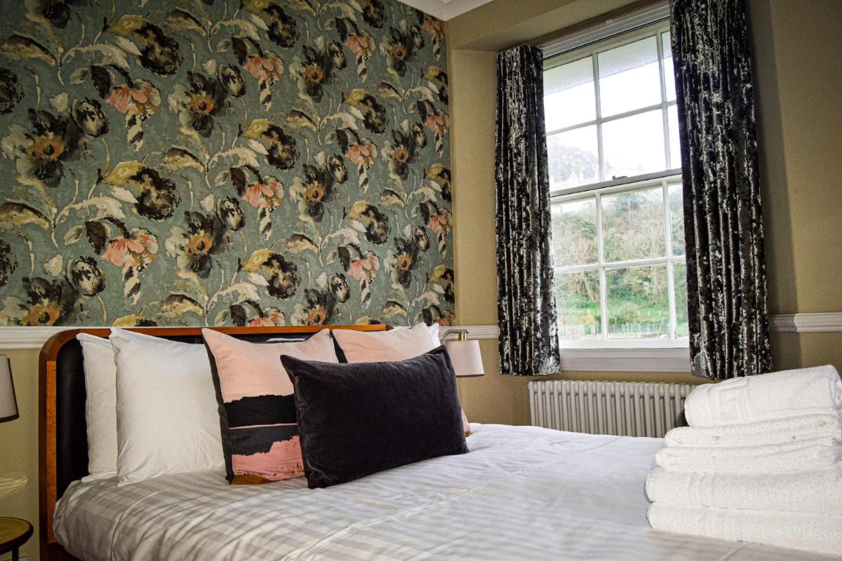 Rock House Hotel - Housity