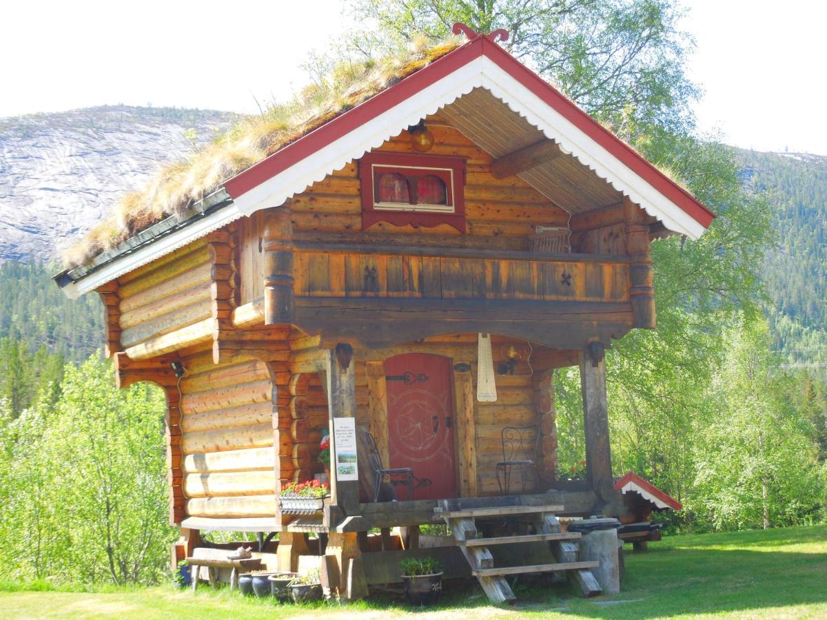 Lie Hytteutleige -Gjestegård - Thor Fine Art 3 hytte enheter - Housity