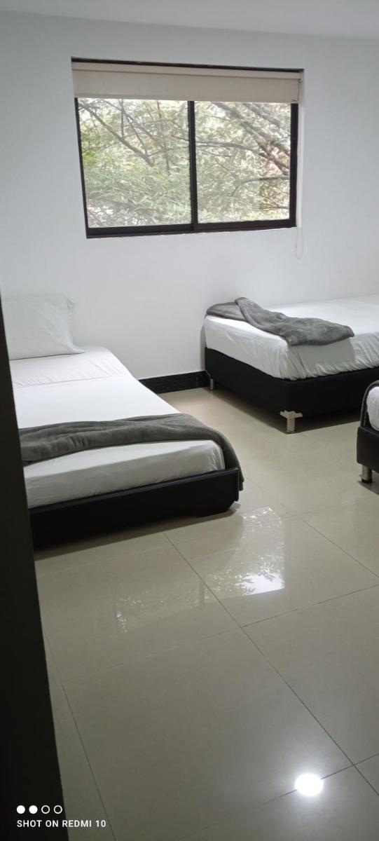 HOTEL GIRASOL 70 - Housity