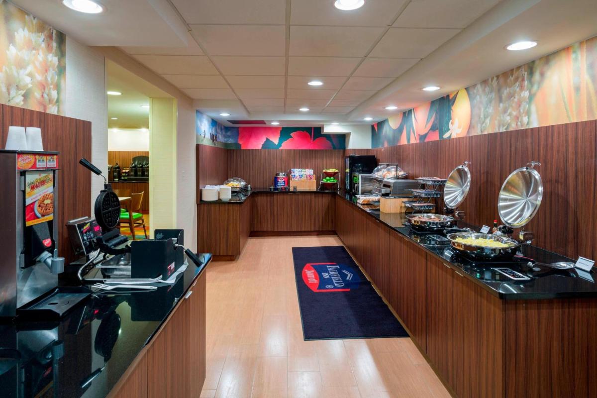 Fairfield Inn by Marriott Laurel - Housity