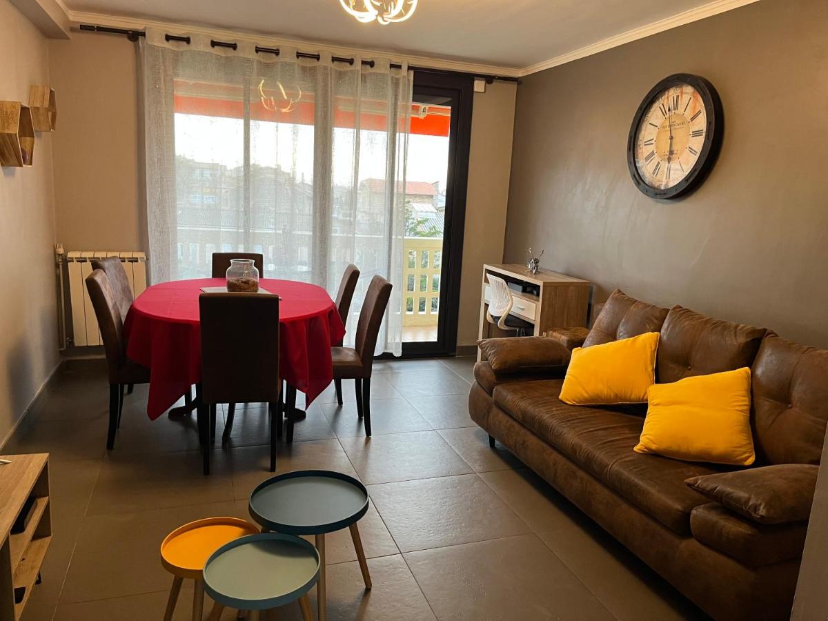 Sun escape, appart rénové climatisé 3 pièces 4-6 pers, 350m de la plage - Housity