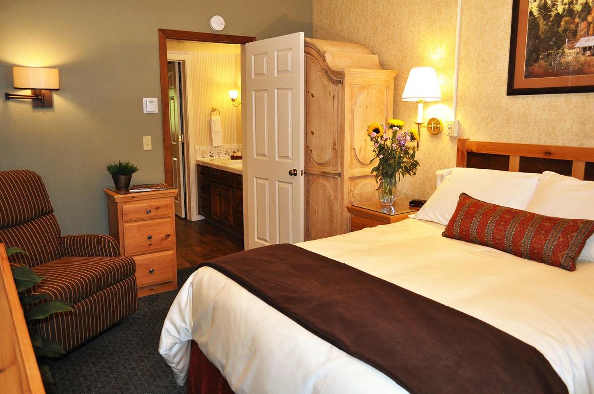 GetAways at Olympic Village Inn - Housity