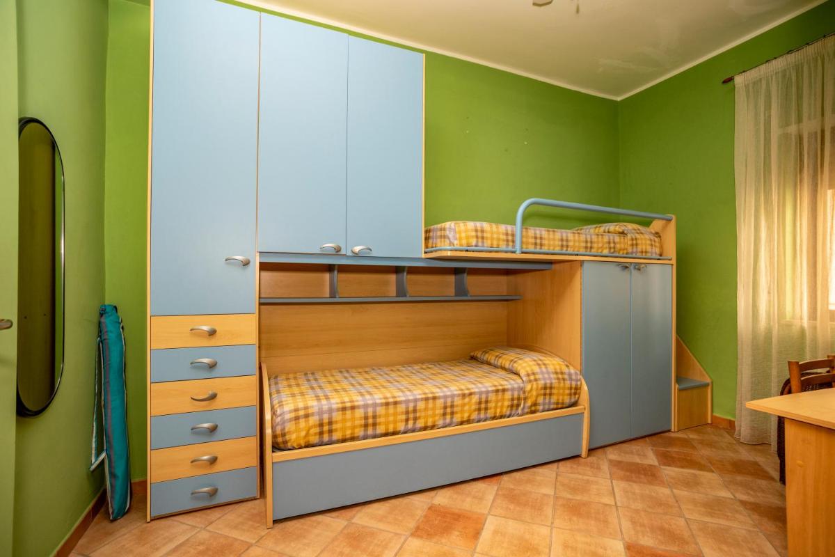 Appartamento fronte mare con parcheggio gratuito - Housity