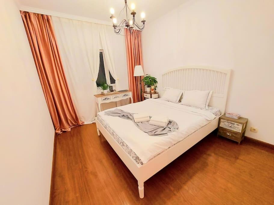 Cosy Boutique 61 sqm Apartment - Private Parking - Ten Blocks Residence - Housity