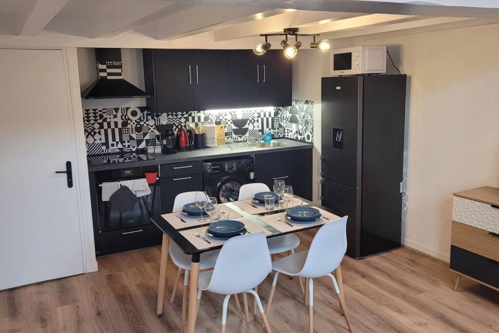 Appart’ entièrement rénové au centre ville St Étienne - Housity
