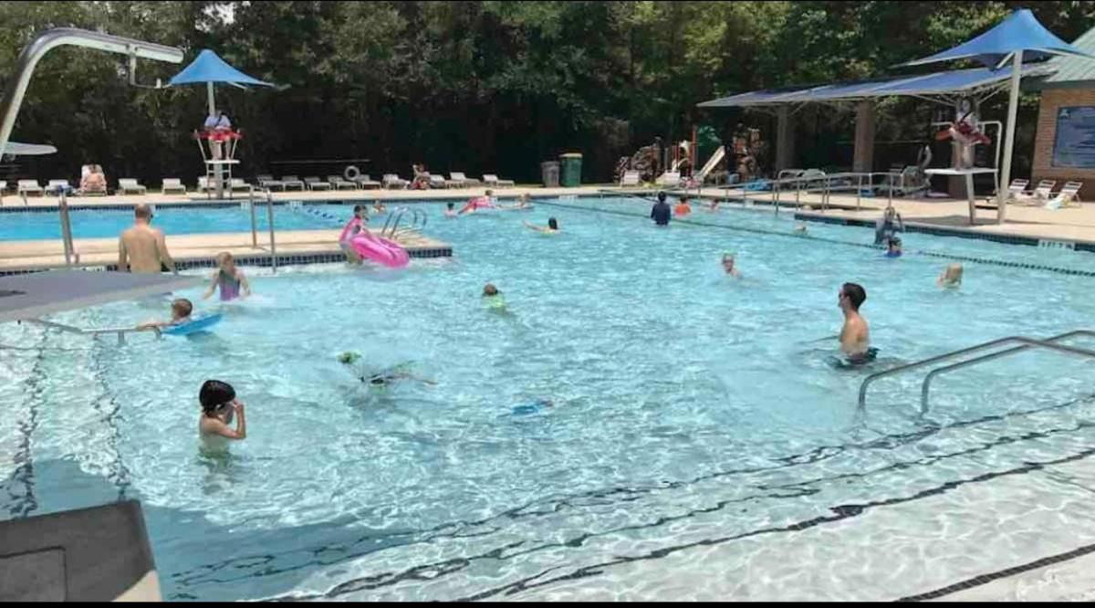 Best Fully Furnished Vacation Houston Home, The Woodlands, Texas - Housity