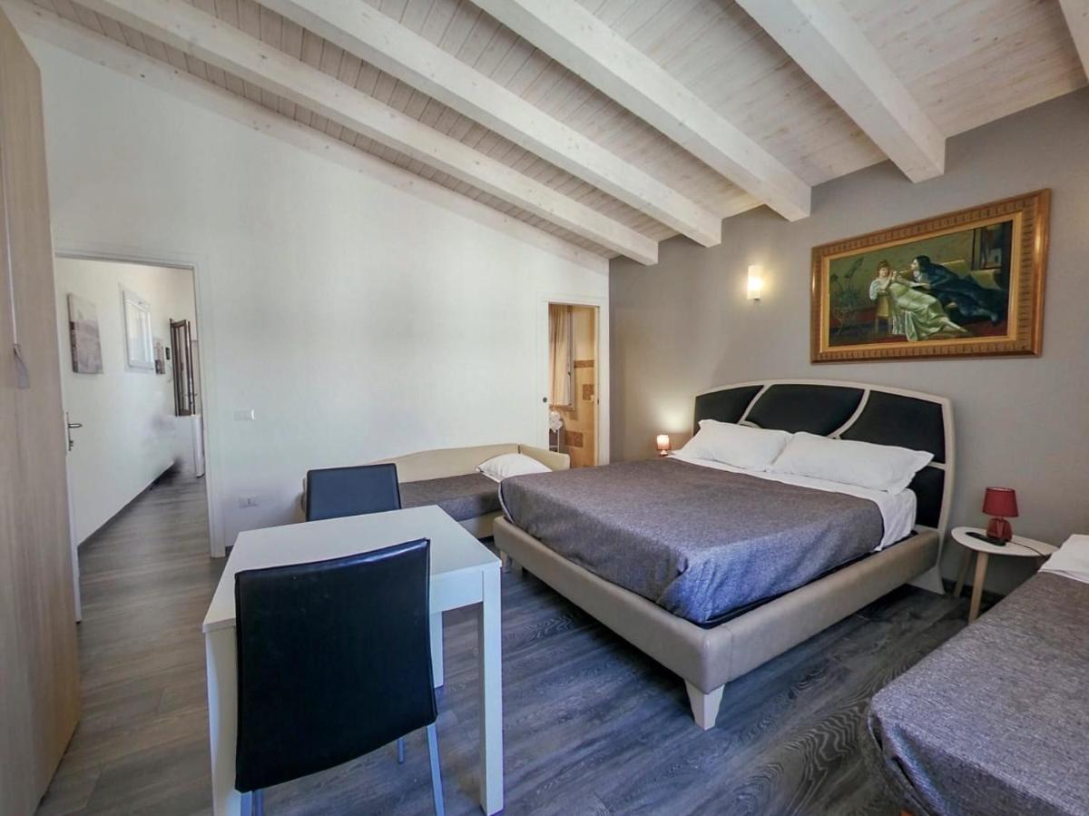 Kunesias B&B - Housity