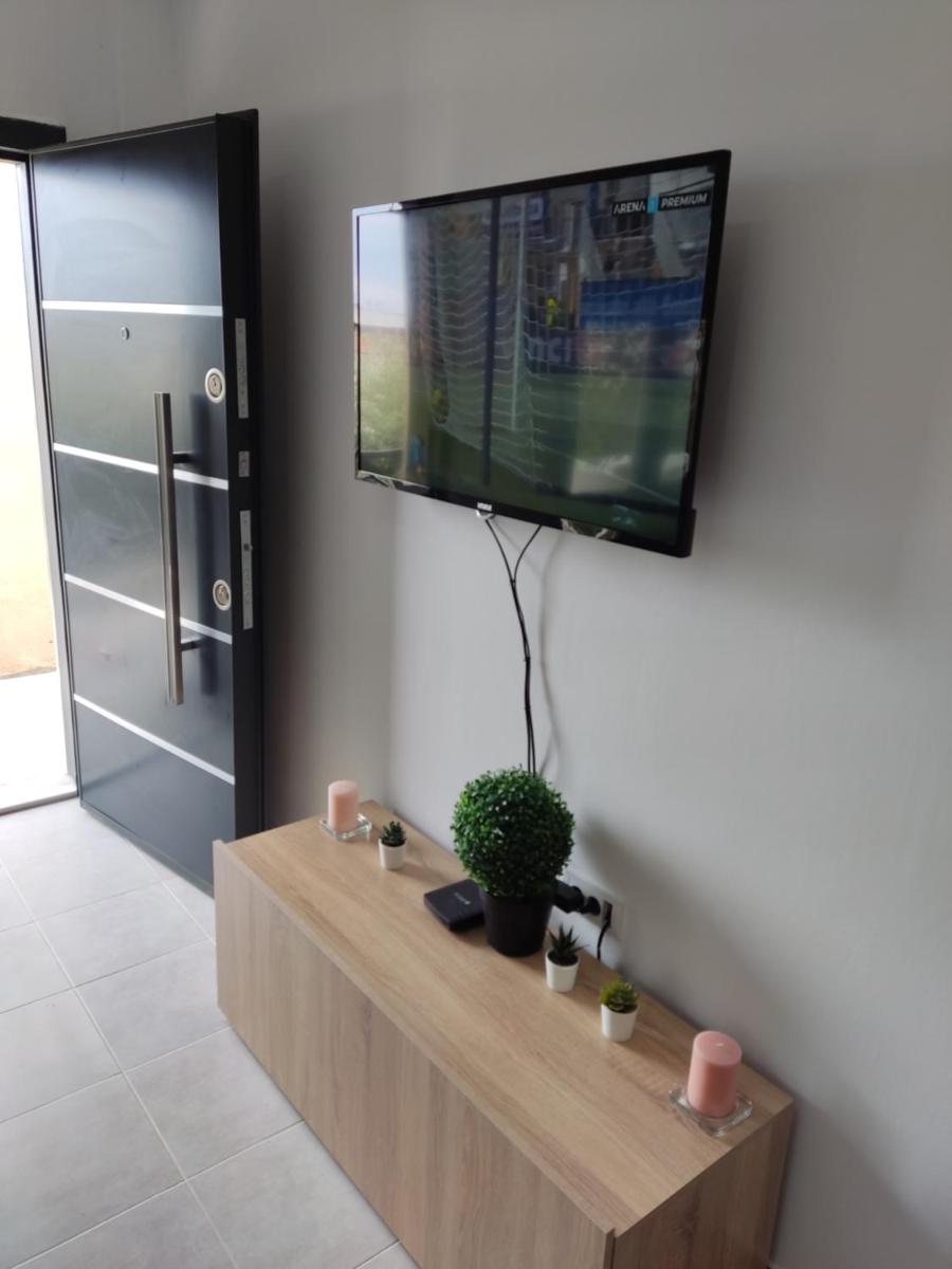 Eleven And A Half apartment - Housity