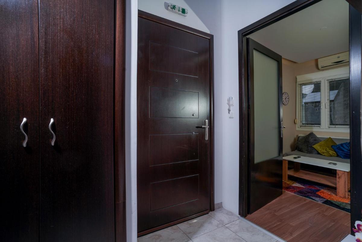 Downtown Comfy - Housity