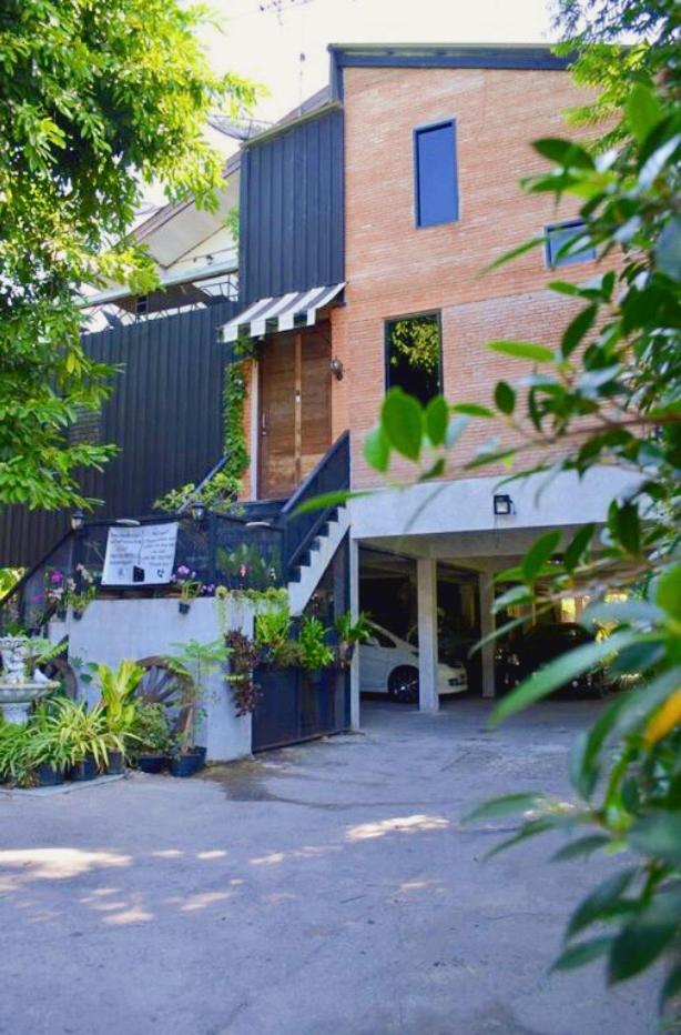 Dawnthaya Ayutthaya House บ้านดอนธยๅ อยุธยา - Housity