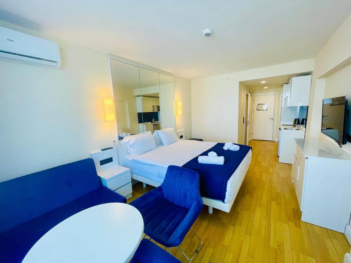 Royal Sea Breeze Apartments - Hizvo