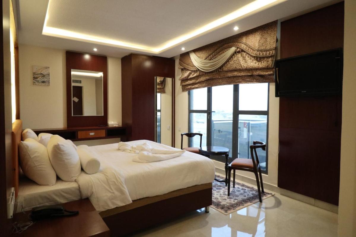 Tribes hotel - Housity