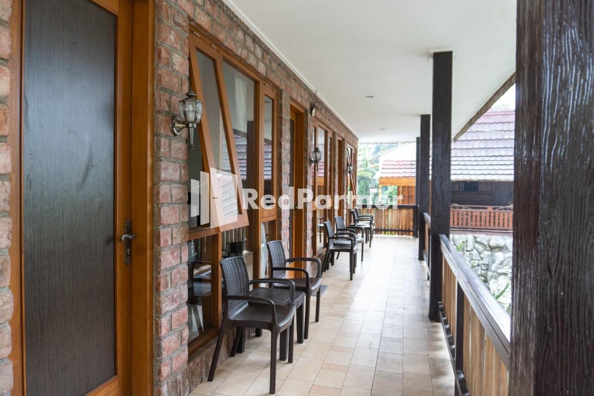 Javenir Hotel Tawangmangu Mitra RedDoorz - Housity