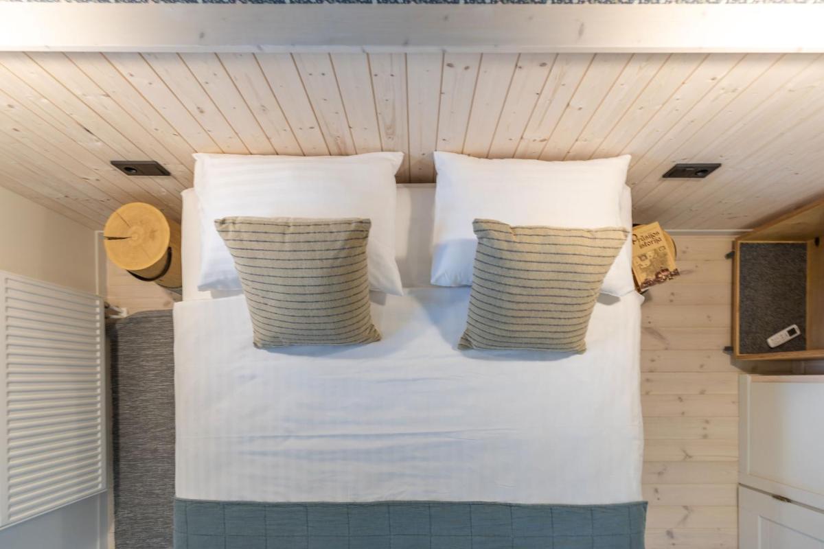 B2 Apartments - Housity