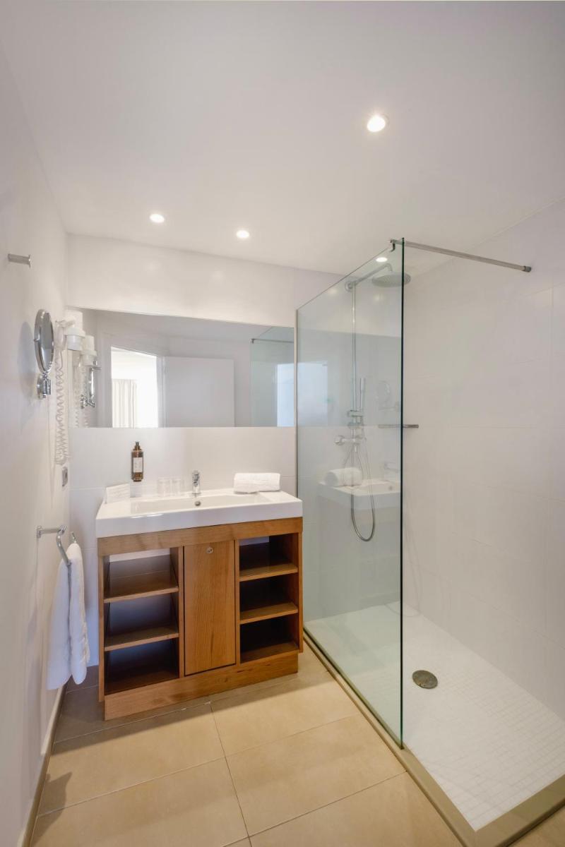 Un baño de Sentido Fido Punta del Mar Hotel & Spa - Adults Only