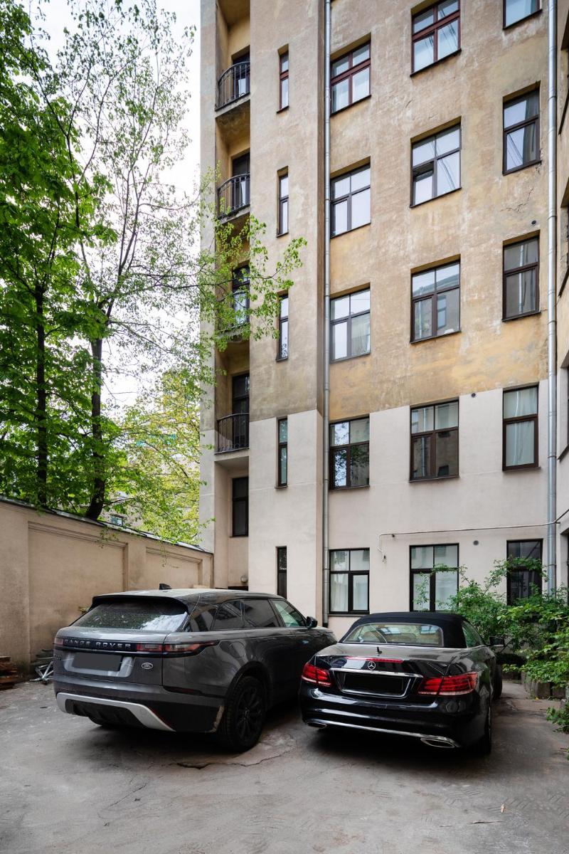 Brivibas House Design Apartments In City Center - Housity