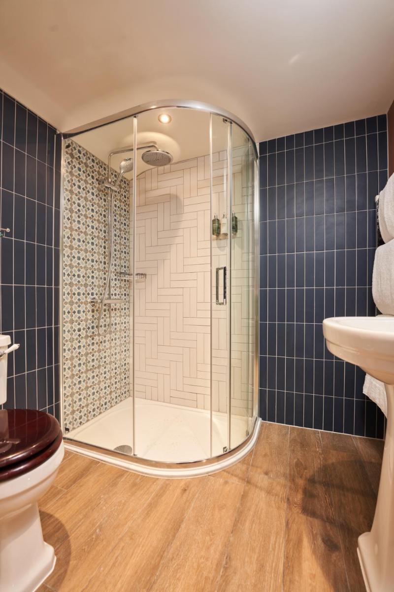 Harbour Inn - Housity