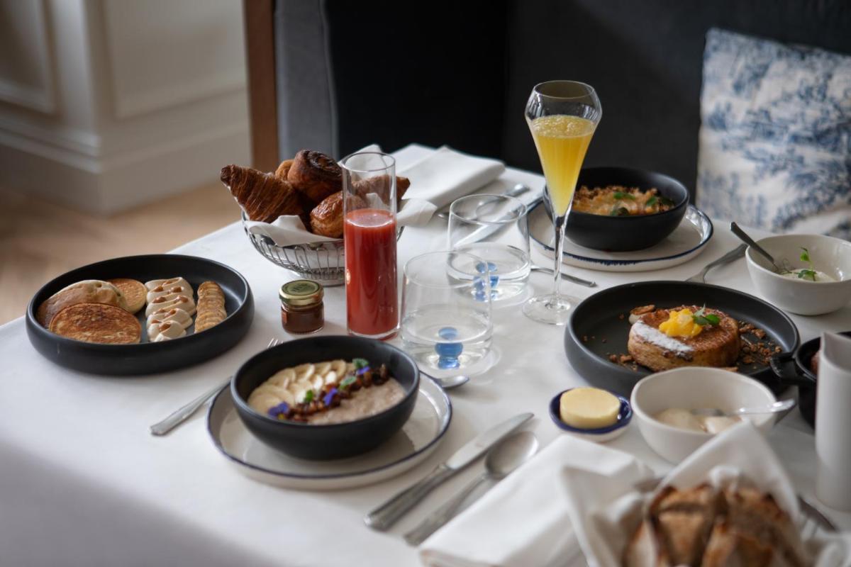 Nourriture dans l'hôtel ou à proximité