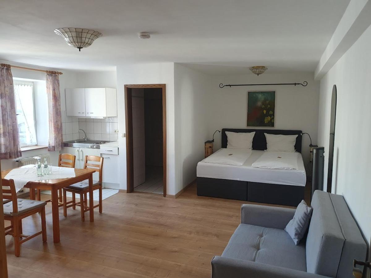 Weinhaus Kurtrierer Hof - Housity