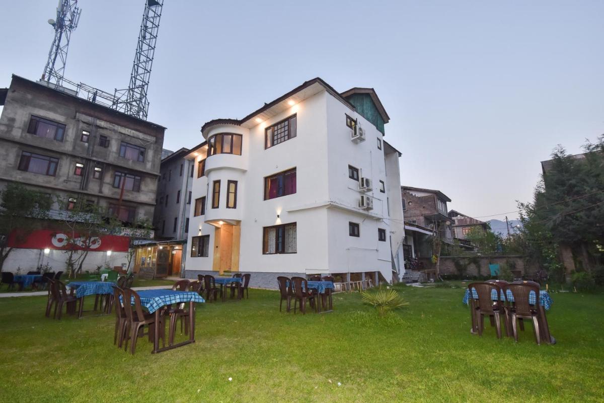 The Iceland Hotel Srinagar - Housity