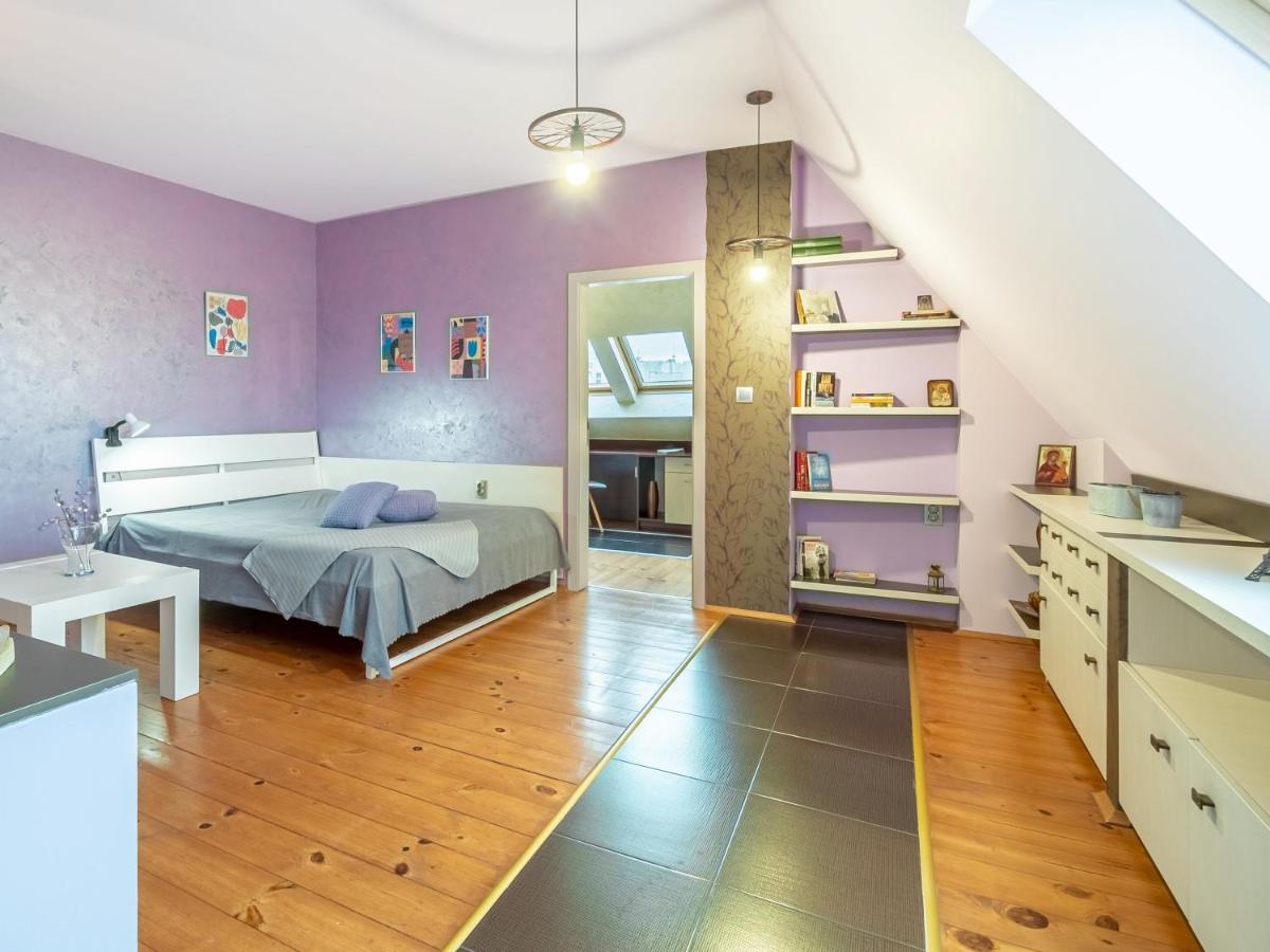 Zen Home pLOVEdiv - Housity