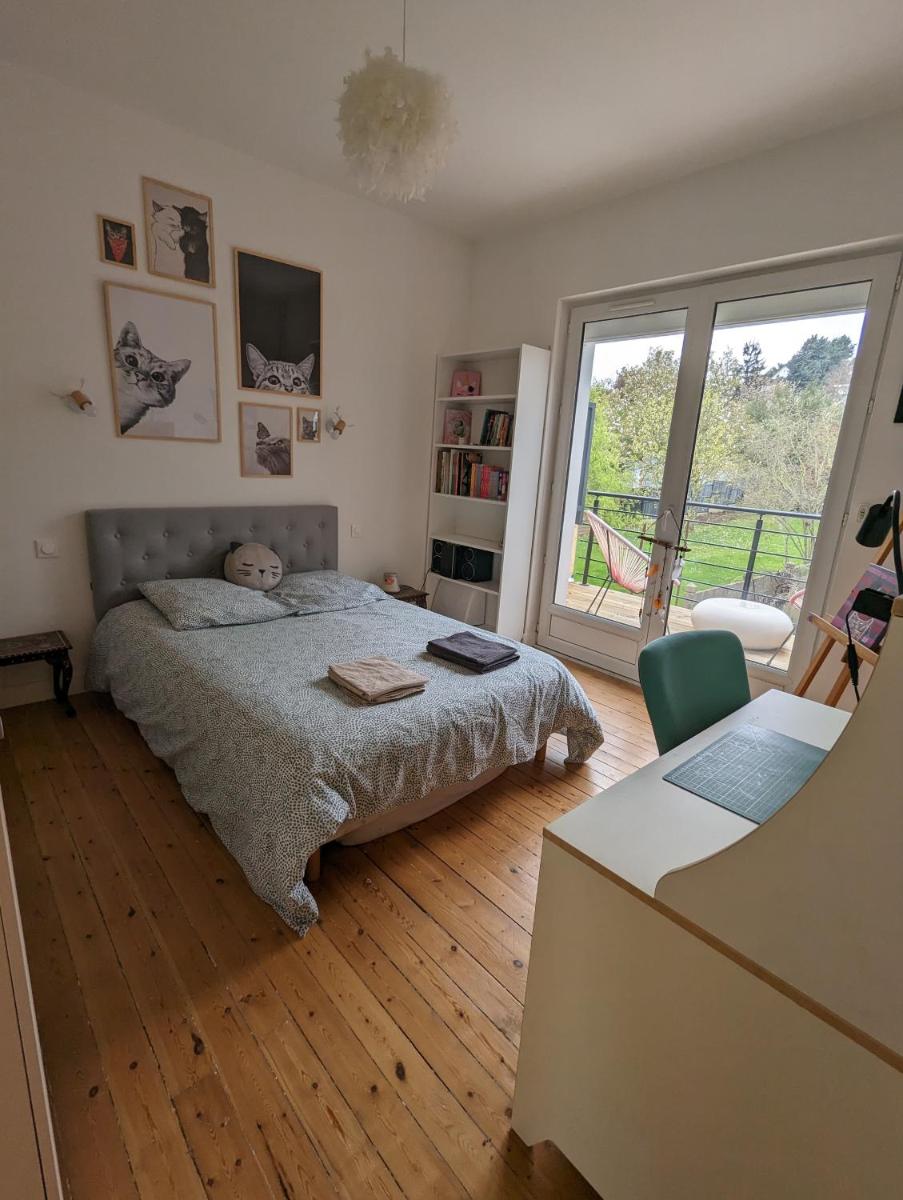 Anne et Stan - Chambres avec petit dejeuner - proche centre ville et circuit - Hizvo