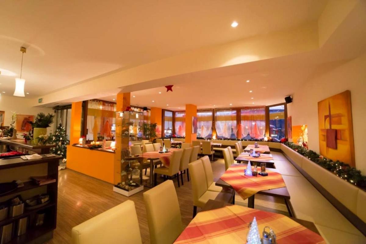 Magnus Klause - Housity