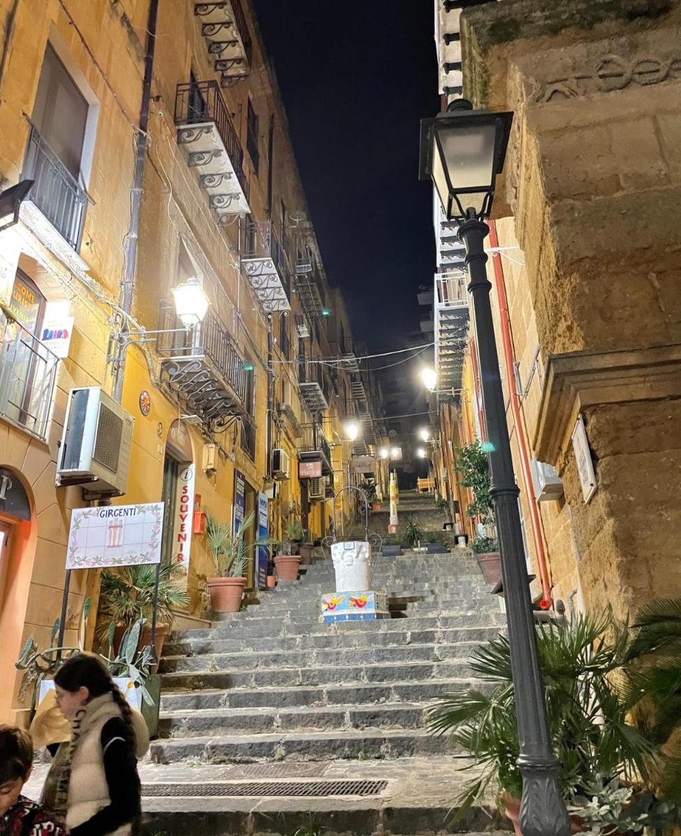 La Scala di Athena - Housity