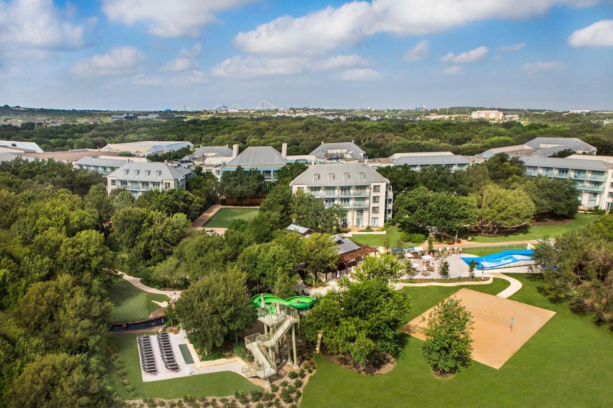 Hyatt Regency Hill Country Resort & Spa - Housity