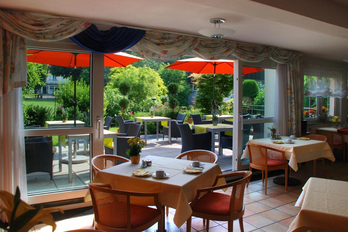 Hotel Im Winkel Appartements und Zimmer - Housity