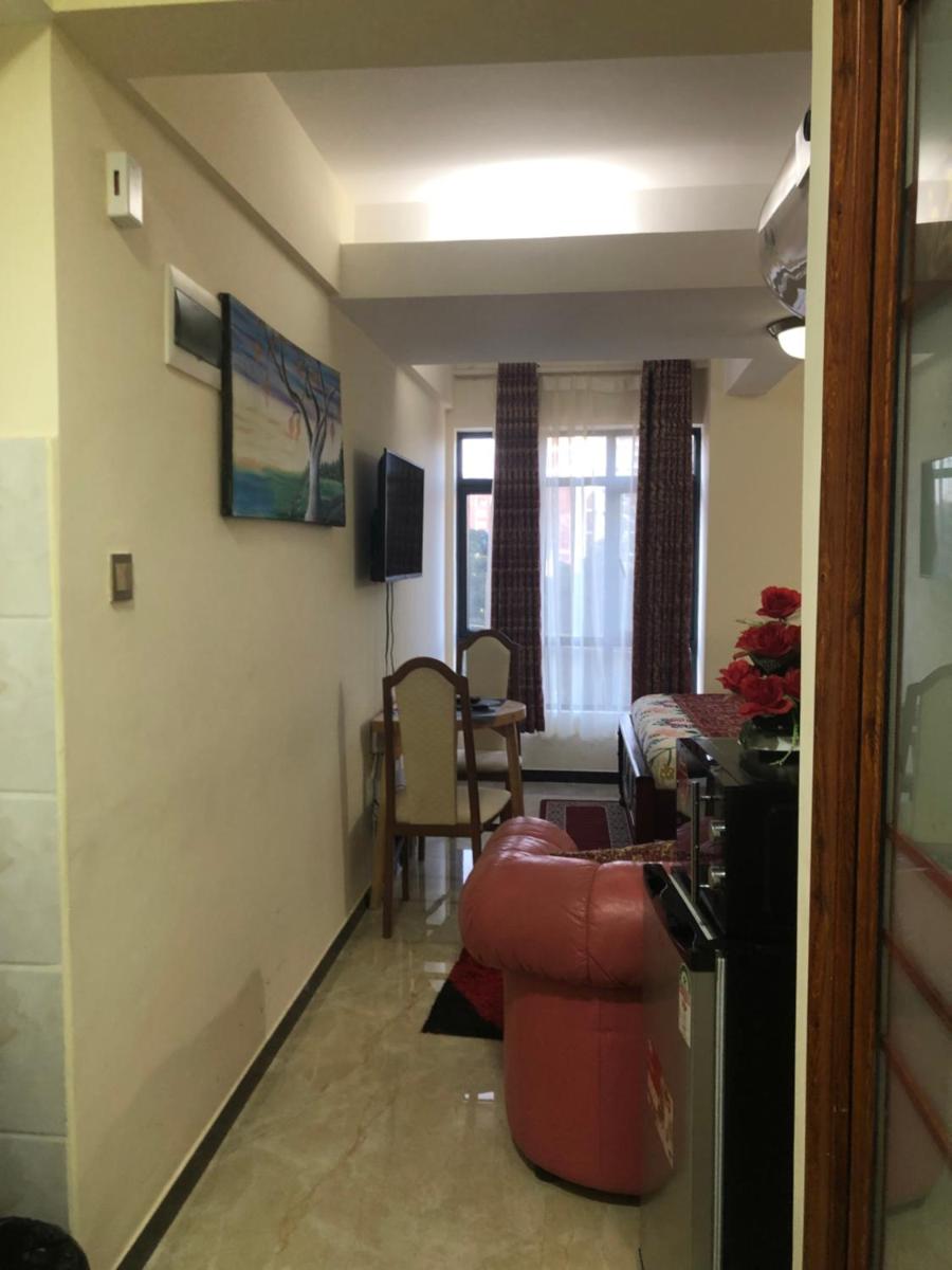 Dennis Court AP - Housity