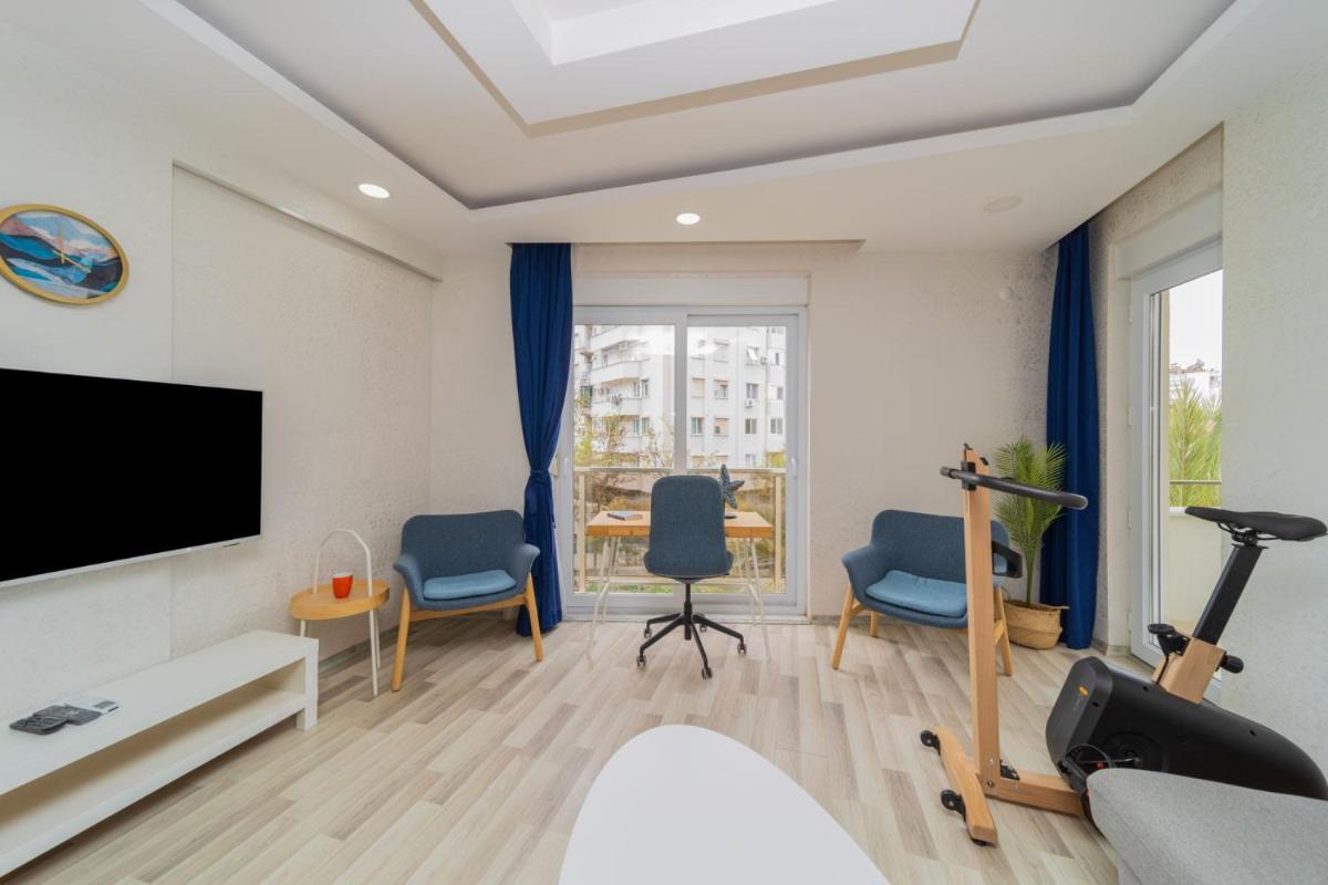 Comfortable Home near Beach w Balcony in Antalya - Housity