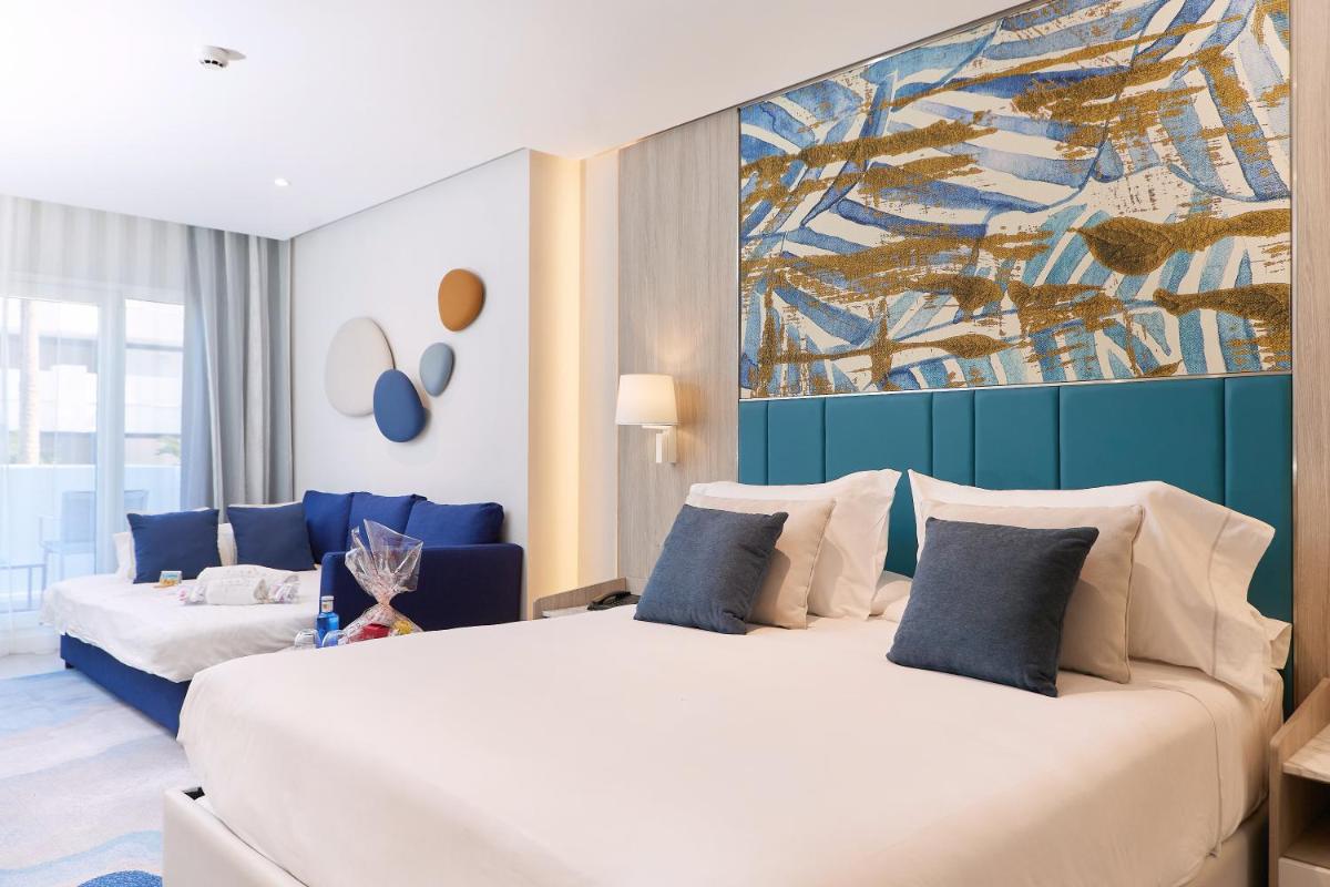 Cama o camas de una habitación en Alanda Marbella Hotel & Wellness