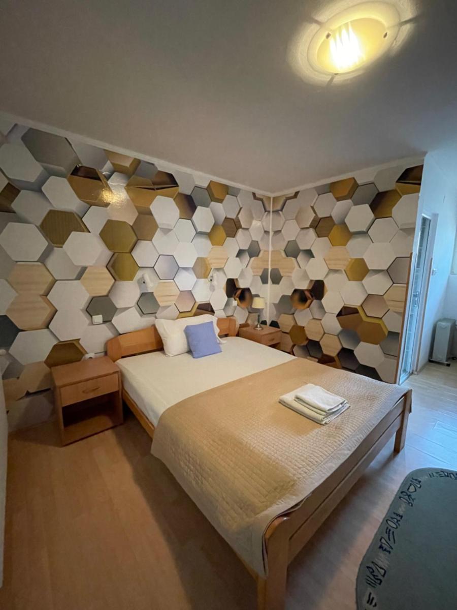 Guest House Luxotel - Housity