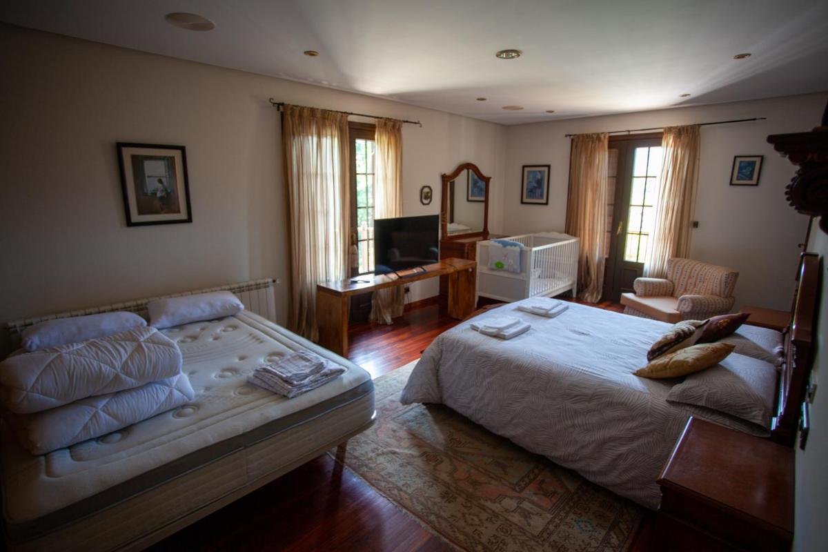 Espectacular Casa con Piscina en Allariz - Housity