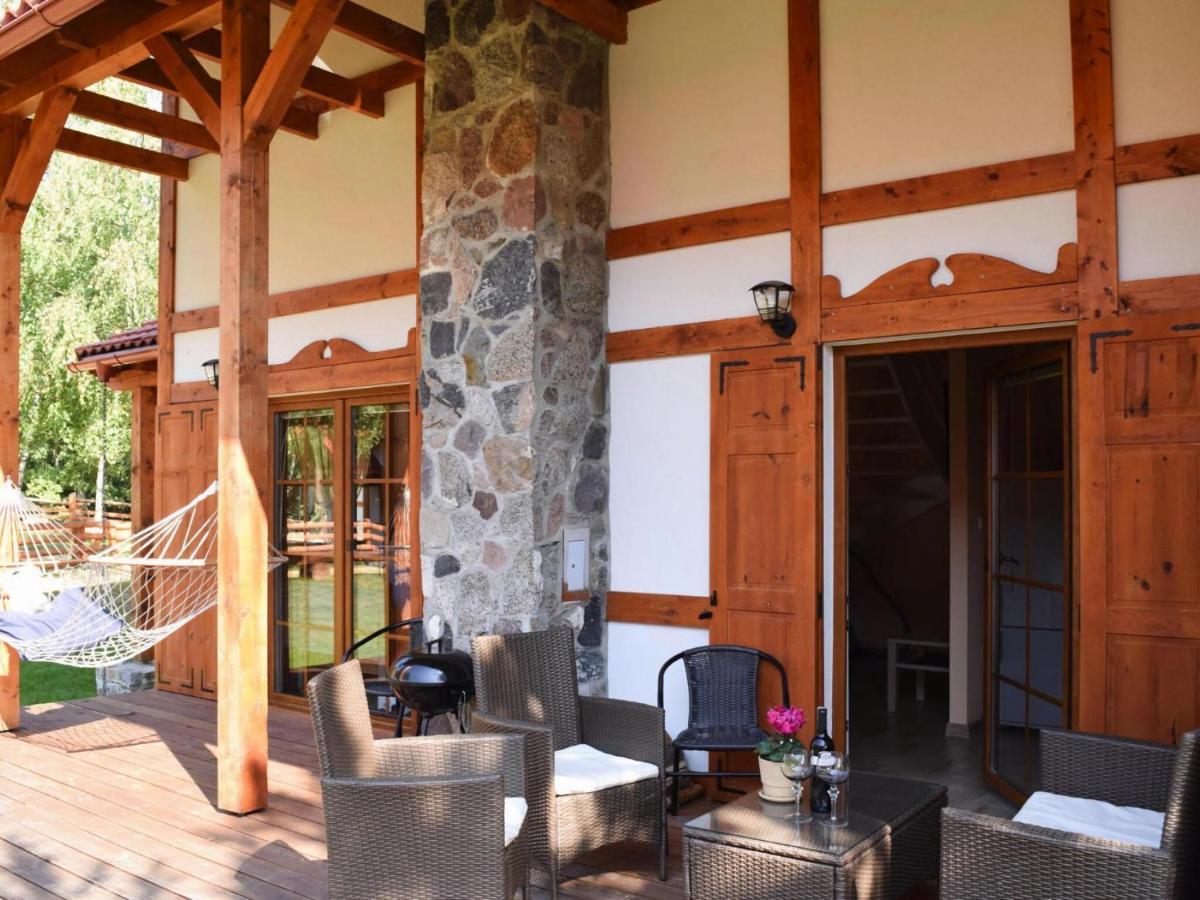 Semi-detached house near the lake - Housity