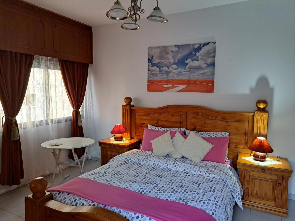 Shared Top 1st floor villa - Housity