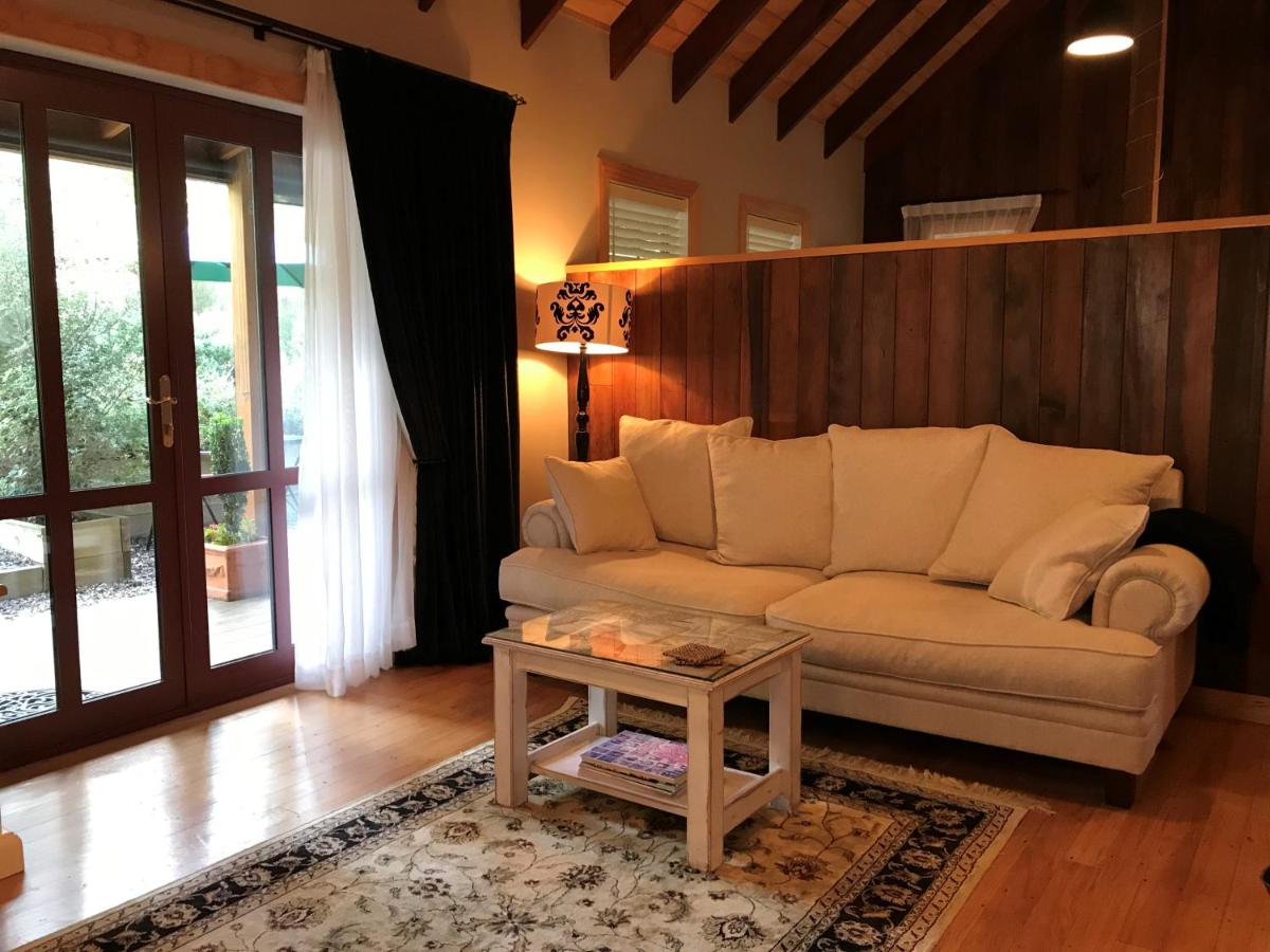 Real Romance Cottage - Housity