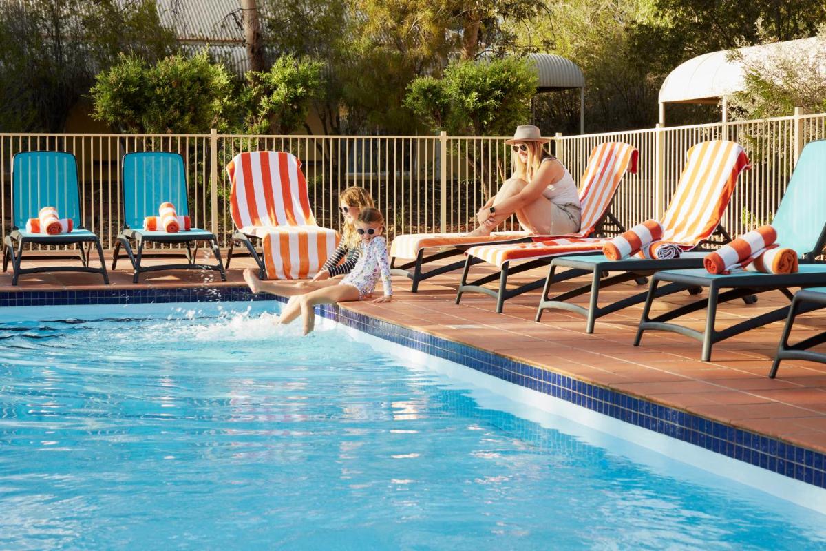Outback Hotel - Housity