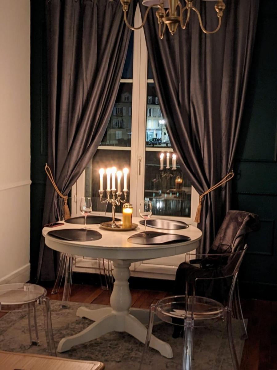 Grand appart Chic centre ville 4 pers wifi - Housity