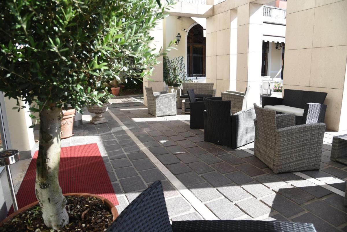 HOTEL DUCA D'AOSTA - Housity
