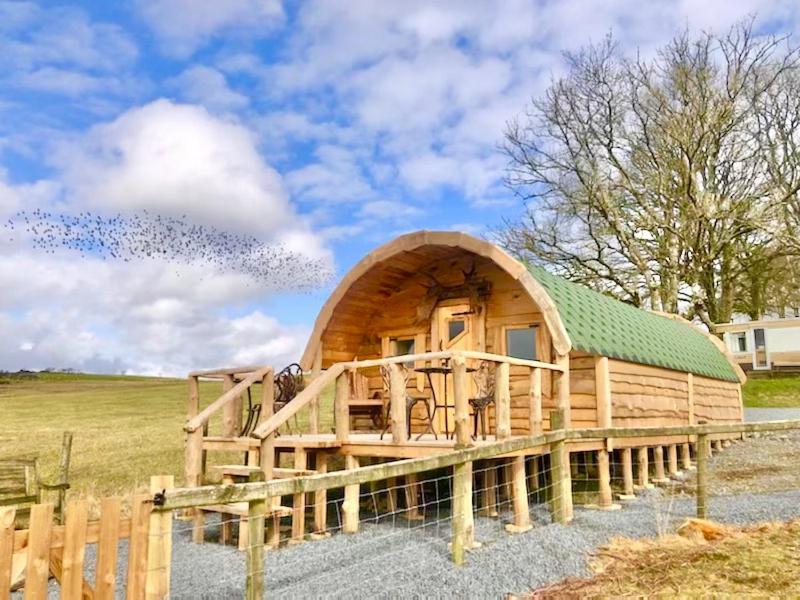 The Prancing Moose - Housity