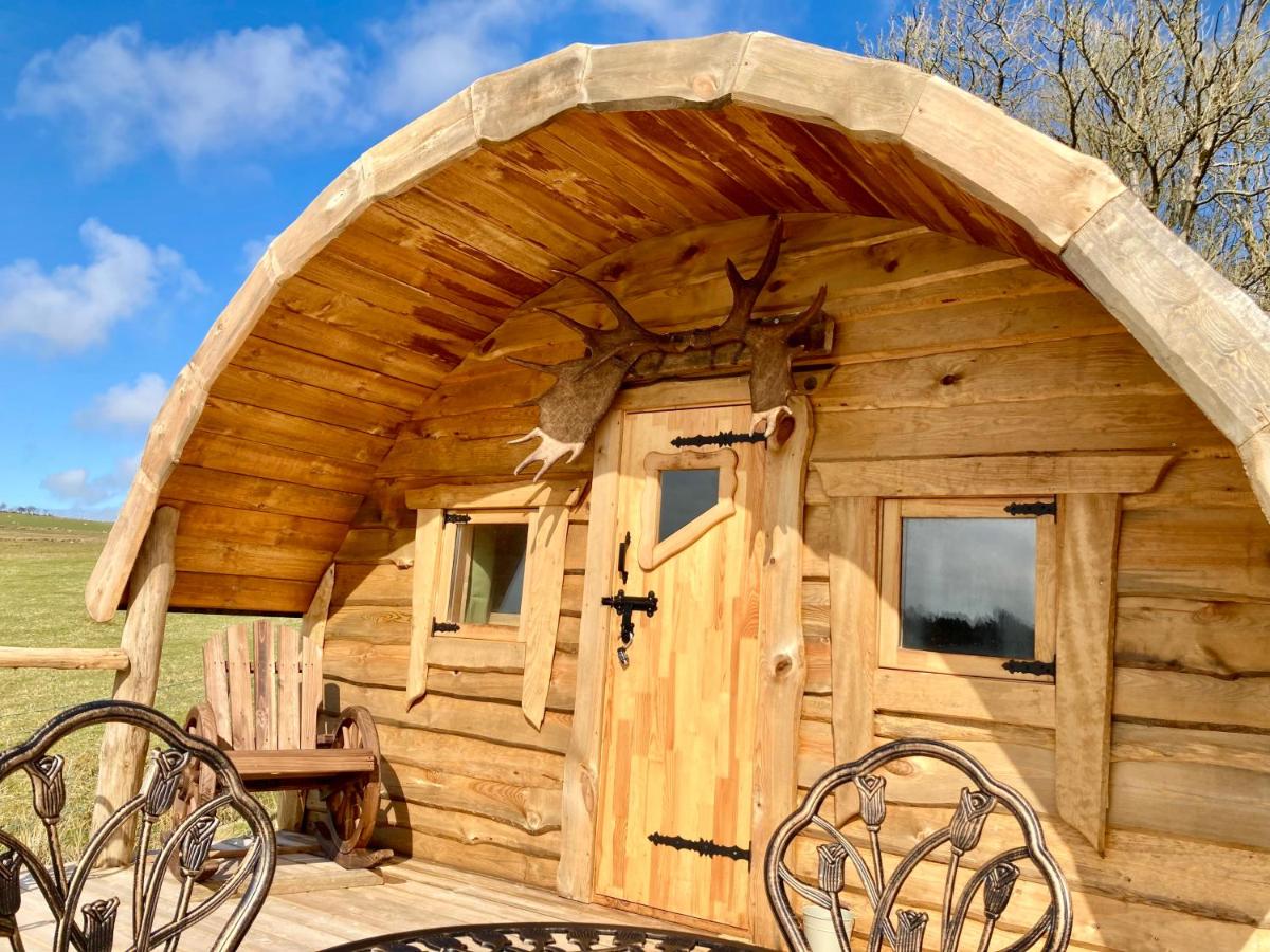 The Prancing Moose - Housity