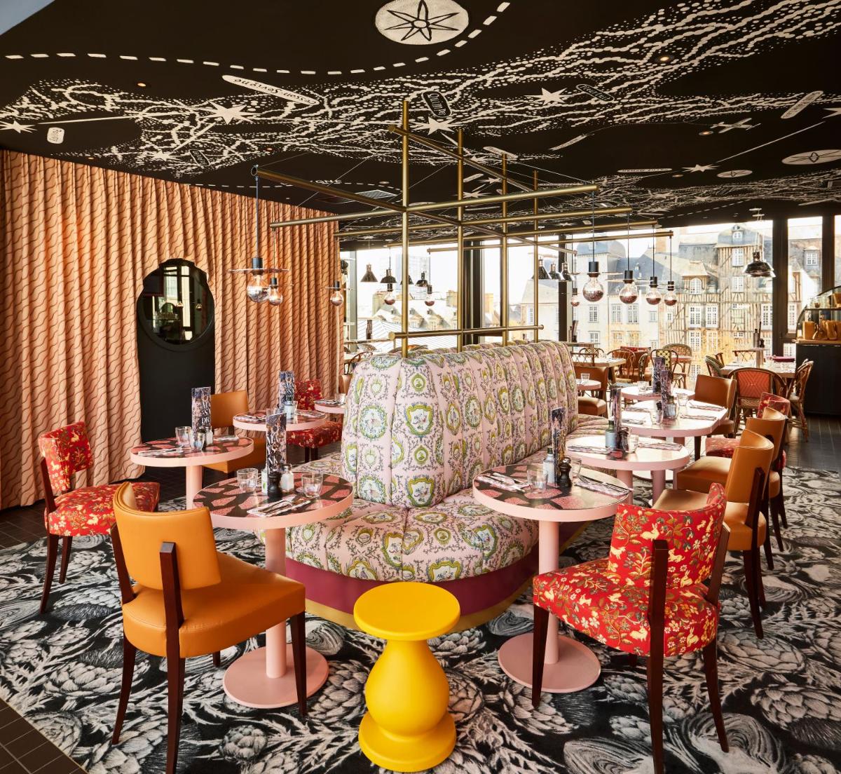 Restaurant ou autre lieu de restauration dans l'établissement Mama Shelter Rennes